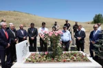 15 Temmuz şehidi Gündüz kabri başında dualarla anıldı 