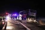 8 kişinin öldüğü otobüs kazasında hayatını kaybedenlerin 6’sının cenazeleri teslim edildi 