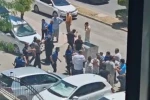 Adliye önünde yumruklu kavga 