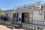 Alaşehir’de evinin bahçesinde ağaç kesmeye çalışan adam feci şekilde can verdi