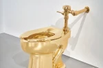 Altın tuvalet 12.1 milyon dolara satıldı