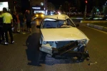 Antalya’da motosiklet ile Tofaş otomobil çarpıştı: 2 yaralı