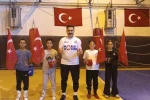 Arpalı’dan 4 sporcu Türkiye Boks Şampiyonası’nda mücadele edecek