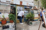 Baba hatırası olan 92 yıllık akaryakıt istasyonu nostaljik görünümüyle dikkat çekiyor 