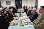 Bakan Güler Bayburt’ta şehit aileleri ve gazilerle iftarda buluştu