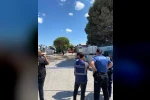 Balıkesir’de yere dökülen kimyasal madde kum emdirilerek temizlendi 