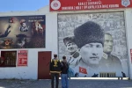 Bandırma’da 60 yıl hapis cezasıyla aranan şahıs kıskıvrak yakalandı 
