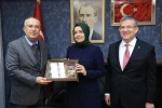 Başkan Arslan’dan AK Parti Genel Başkan Yardımcısı Kaya’ya anlamlı hediye 