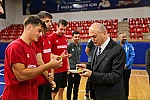 Başkan Faruk Özlü’den voleybolculara baklava ikramı 