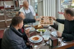 Bayburt’ta lokantalara yöresel lezzetleri tanıtan servis materyalleri dağıtıldı 