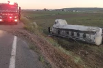 Bayburt’ta yakıt yüklü tanker devrildi: 1 yaralı 