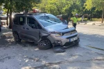 Bayrampaşa’da araca çarpan su tankeri devrildi: 1 kişinin yaralandığı kaza anı kamerada