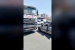 Beton mikseri ile otomobil çarpıştı: 2 yaralı 