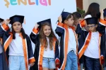 Beyaz Köşk’ün minikleri kep attı 