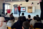 Bilecik’te öğrencilere terör ve güvenli internet eğitimi 