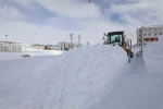 Bitlis’te yoğun karla mücadele çalışması 