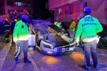 Bolu’da park halindeki araçlara çarpıp takla attı: Sürücü alkolmetreye üfleyemedi 