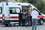 Burdur’da hafif ticari araç ile motosiklet çarpıştı: 1’i ağır 2 yaralı