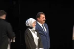 Bursa İl Emniyet Müdürü Gökce kızına diplomasını elleriyle verdi 