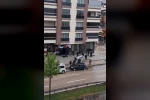 Bursa’da kontrolden çıkan otomobil takla attı 