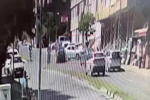 Büyükçekmece’de ehliyetsiz sürücü durağa daldı: 1 ağır yaralı 