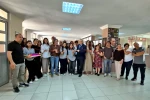 Çeşme Atatürk Anadolu Lisesi’nden "Renklerin Fısıltısı" resim sergisi 