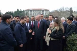 Cumhurbaşkanı Erdoğan, Boğaziçi Üniversiteli öğrencilerle kampüste yürüdü 