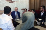 Cumhurbaşkanı Erdoğan, İstanbul’da esnafı ziyaret etti
