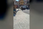 Denizli’de hareket halindeki otomobil alev aldı