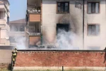 Depoda çıkan yangın apartmanı yakıyordu