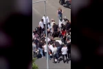 Diyarbakır’da yolun karşısına geçmeye çalışan çocuğa araç çarptı 