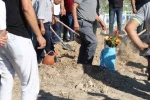 Doğumda annesiyle birlikte ölen Güney’in kundağı mezar taşına sarıldı