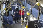 Duyarlı şoför, fenalaşan yolcuyu hastaneye yetiştirdi 