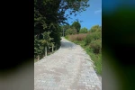 Düzce’de köy yollarında kilit parke çalışmaları sürüyor
