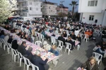 Edremit Belediyesi iftar sofraları Altınoluk’ta kuruldu 