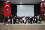 Edremit Belediyesi kursiyerlerinden müzik ziyafeti