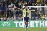Edson Alvarez, 5 maç sonra sahada 