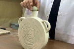 El ile şekillendirilen seramiğin fırından çıkıp son halini alması 1 hafta sürüyor 
