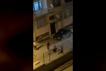 Elazığ’da iki kadın ile bir şahsın sokak ortasındaki kavgası kamerada 