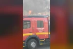 Elektrikli fırından çıkan yangın evi kullanılamaz hale getirdi