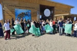 Erasmus ile Manavgat’a gelen öğrenci ve öğretmelerden temizlik etkinliği 
