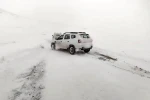 Erzurum’da kar ve tipi ulaşımı durma noktasına getirdi