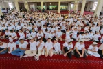 Erzurum’da yüzlerce öğrenci cami buluşmasında bir araya geldi 