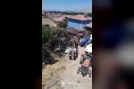 Evin avlusunda çıkan yangın büyümeden söndürüldü