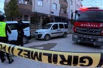 Evinde çıkan yangını söndürmek isterken yanarak can verdi 