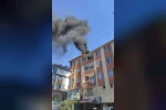 Eyüpsultan’da fırının havalandırma borusunda çıkan yangın çatıya sıçradı 