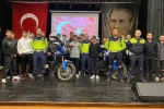 Ezine’de motosiklet sürücülerine yönelik eğitim 