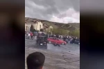 Fuarda otomobil ile drift atan sürücü görevliye çarptı: O anlar kamerada