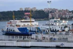 Gökçeada’ya tüm feribot seferleri iptal edildi
