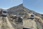 Hakkari-Van yolunda ulaşım tek şeritten sağlanıyor 